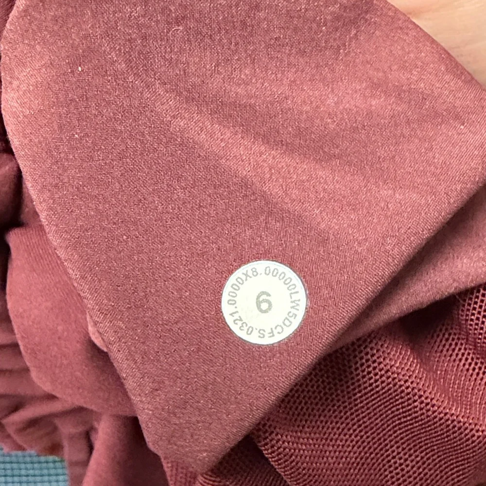 Lululemon Women’s On the Fly Burgundy Straight Leg GATORADE Pant Size 6‎ ACTIVE